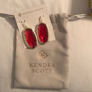 NWT Kendra Scott Elle Drop Earrings in Ruby